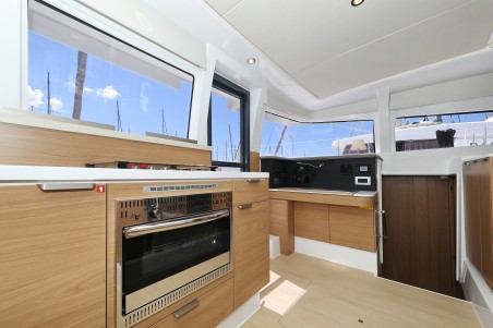 Catana Group Bali 4.2 - 4 + 1 cab. Kamla