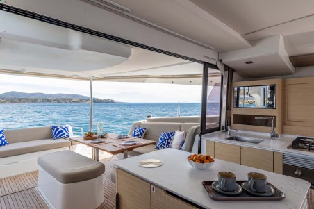 Fountaine Pajot FP 44 Quatuor | Czarter jachtu Chorwacja | Travelboat