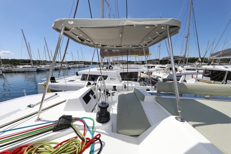 Bali 4.2 - 4 + 1 cab. | Yacht Charter Croatia | Travelboat