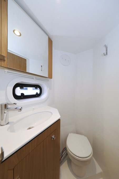 Bali 4.2 - 4 + 1 cab. | Yacht Charter Croatia | Travelboat