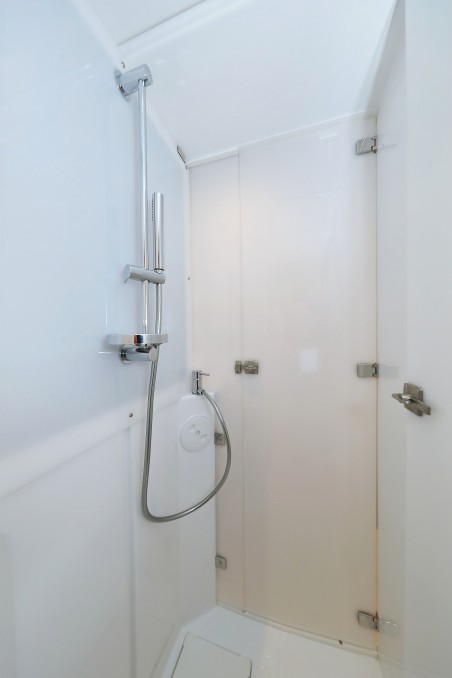 Bali 4.2 - 4 + 1 cab. | Yacht Charter Croatia | Travelboat