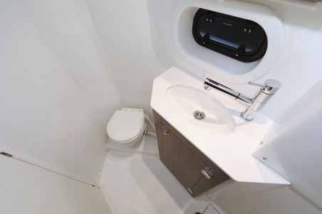 Catana Group Bali 4.2 - 4 + 1 cab. Open Office