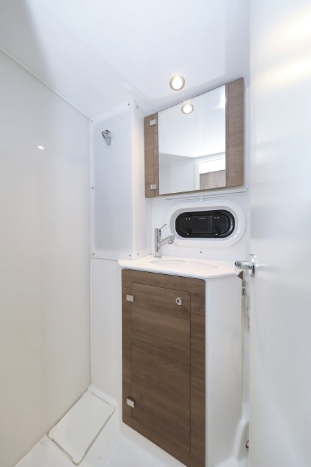 Catana Group Bali 4.2 - 4 + 1 cab. Open Office