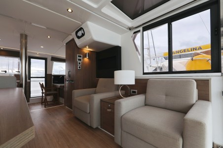 Catana Group Bali 4.2 OW Sunlight