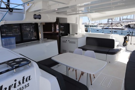 Lagoon 46 Fly | Czarter jachtu Grecja | Travelboat