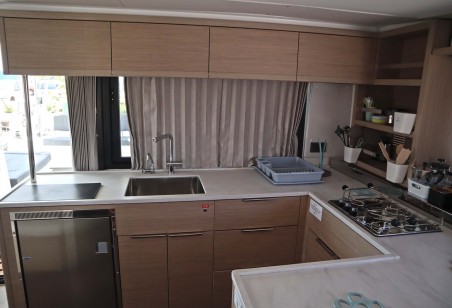 Lagoon 46 Fly | Czarter jachtu Grecja | Travelboat