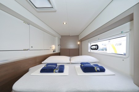 Catana Group Bali 4.2 OW Sunlight