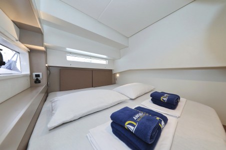 Catana Group Bali 4.2 OW Sunlight