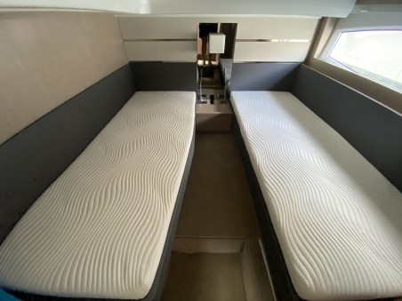 Sealine F430 | Czarter jachtu Chorwacja | Travelboat