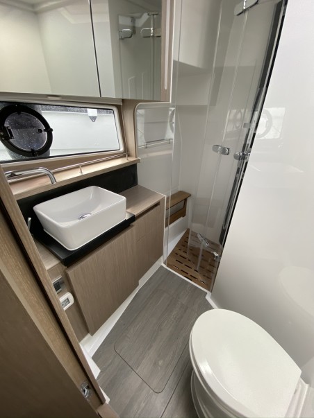 Sealine F430 | Czarter jachtu Chorwacja | Travelboat