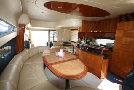 Princess 62 Fly | Czarter jachtu Chorwacja | Travelboat