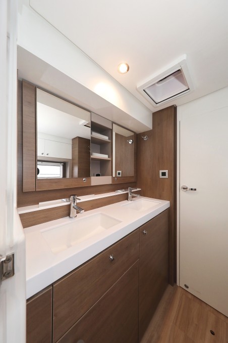 Catana Group Bali 4.2 OW Sunlight