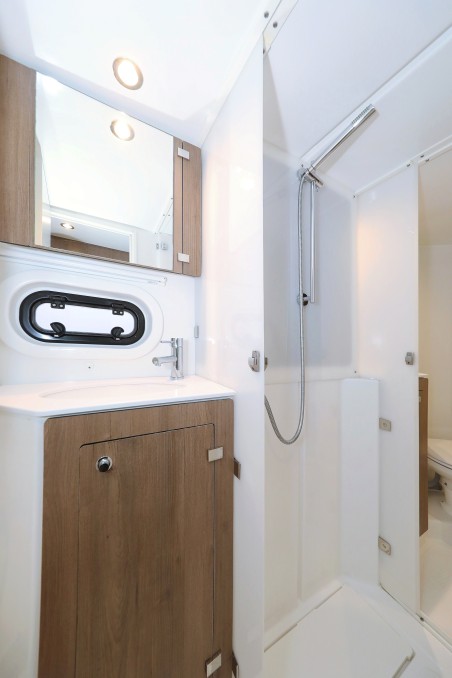 Catana Group Bali 4.2 OW Sunlight