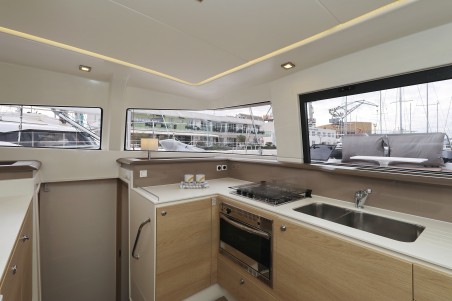 Catana Group Bali 4.3 - 4 + 2 cab. Tisia