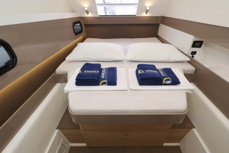 Catana Group Bali 4.3 - 4 + 2 cab. Tisia