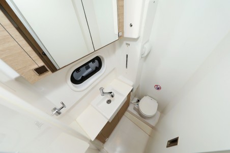 Catana Group Bali 4.3 - 4 + 2 cab. Tisia