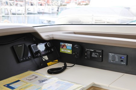 Catana Group Bali 4.3 - 4 + 2 cab. Tisia