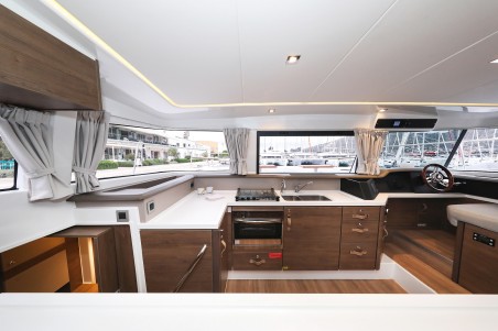 Catana Group Bali 4.3 MY - 3 cab. Adventure