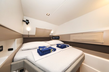 Catana Group Bali 4.3 MY - 3 cab. Adventure