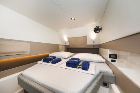 Catana Group Bali 4.3 MY - 3 cab. Adventure