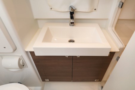 Catana Group Bali 4.3 MY - 3 cab. Adventure