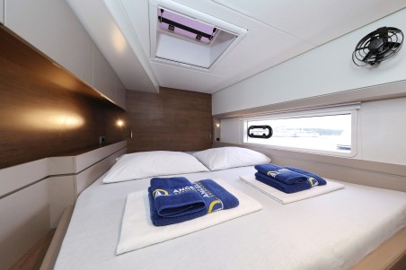 Catana Group Bali 4.4 - 3 + 1 cab. Apollo