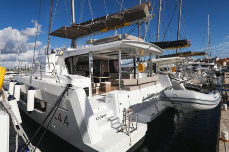 Catana Group Bali 4.4 - 4 + 2 cab. Calypso