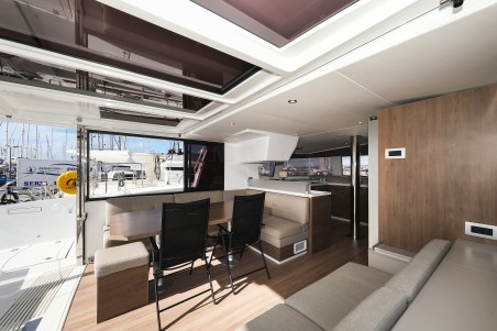 Catana Group Bali 4.4 - 4 + 2 cab. Calypso