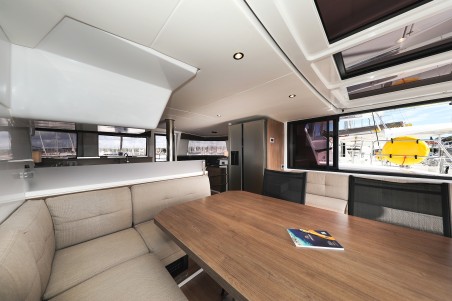 Catana Group Bali 4.4 - 4 + 2 cab. Calypso