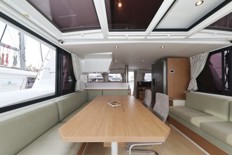 Catana Group Bali 4.4 - 4 + 2 cab. Double Trouble
