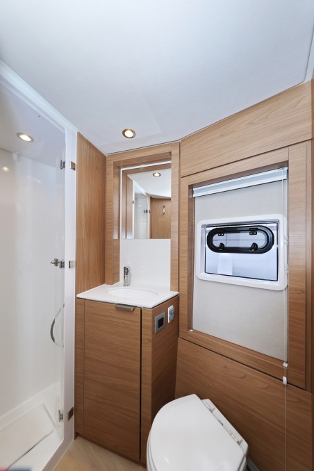 Catana Group Bali 4.4 - 4 + 2 cab. Double Trouble