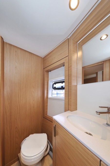 Catana Group Bali 4.4 - 4 + 2 cab. Double Trouble