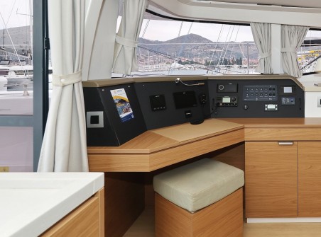 Catana Group Bali 4.4 - 4 + 2 cab. Double Trouble