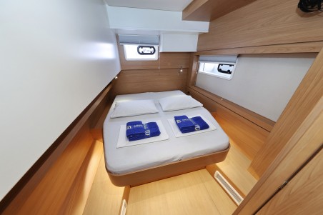Catana Group Bali 4.4 - 4 + 2 cab. Imagination
