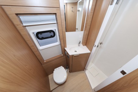 Catana Group Bali 4.4 - 4 + 2 cab. Imagination