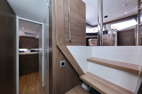 Catana Group Bali 4.4 - 4 + 2 cab. James Webb