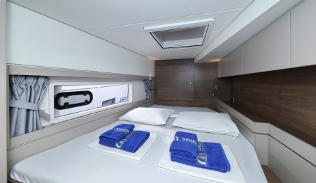 Catana Group Bali 4.4 - 4 + 2 cab. James Webb