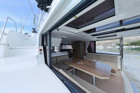 Catana Group Bali 4.4 - 4 + 2 cab. James Webb