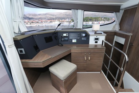 Catana Group Bali 4.4 - 4 + 2 cab. James Webb