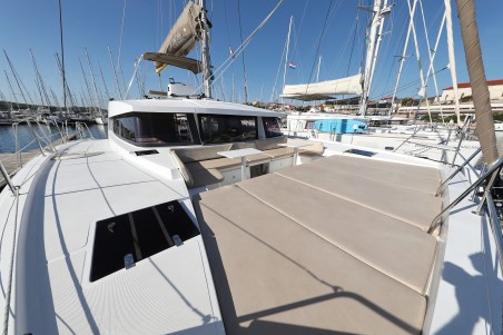 Bali 4.5 - 4 + 2 cab. | Czarter jachtu Chorwacja | Travelboat