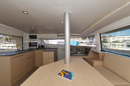 Bali 4.5 - 4 + 2 cab. | Czarter jachtu Chorwacja | Travelboat