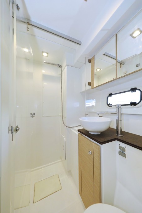 Bali 4.5 - 4 + 2 cab. | Czarter jachtu Chorwacja | Travelboat