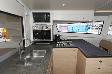 Catana Group Bali 4.5 - 4 + 2 cab. Rozi V