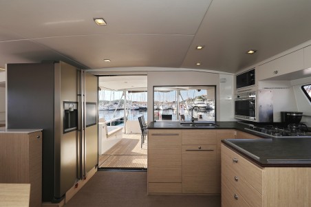 Catana Group Bali 4.5 - 4 + 2 cab. Rozi V