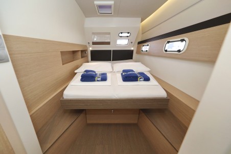Catana Group Bali 4.5 - 4 + 2 cab. Rozi V