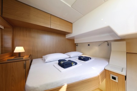 Catana Group Bali 4.6 - 4 + 1 cab. Brain