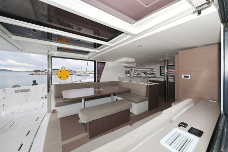 Bali 4.6 | Czarter jachtu Chorwacja | Travelboat