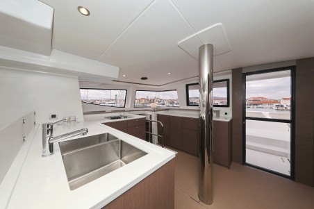 Catana Group Bali 4.6 - 5 + 1 cab. Triton