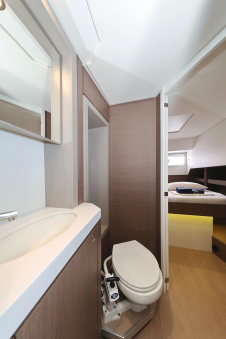 Catana Group Bali 4.6 - 5 + 1 cab. Triton