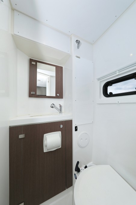 Catana Group Bali 4.6 - 5 + 1 cab. Triton